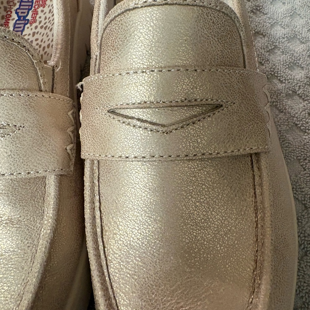 Women’s BOBS Skechers Slip-Ins Metallic Loafers - Light Gold Size 9.5 - Picture 5 of 16